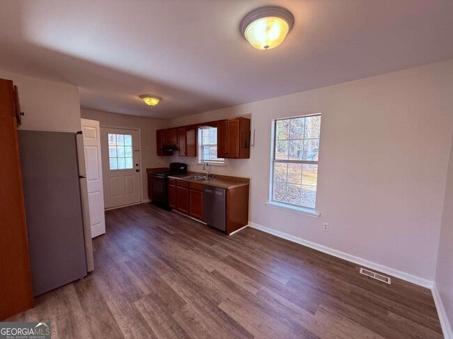 Photo - 4825 Red Oak Dr