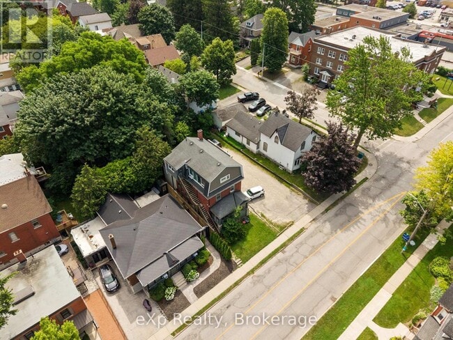 Photo - 31 Waterloo St S