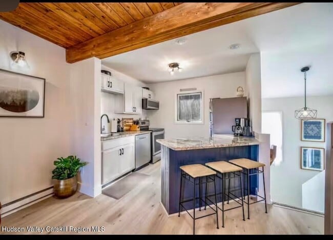 Photo - 72 Hunter Dr