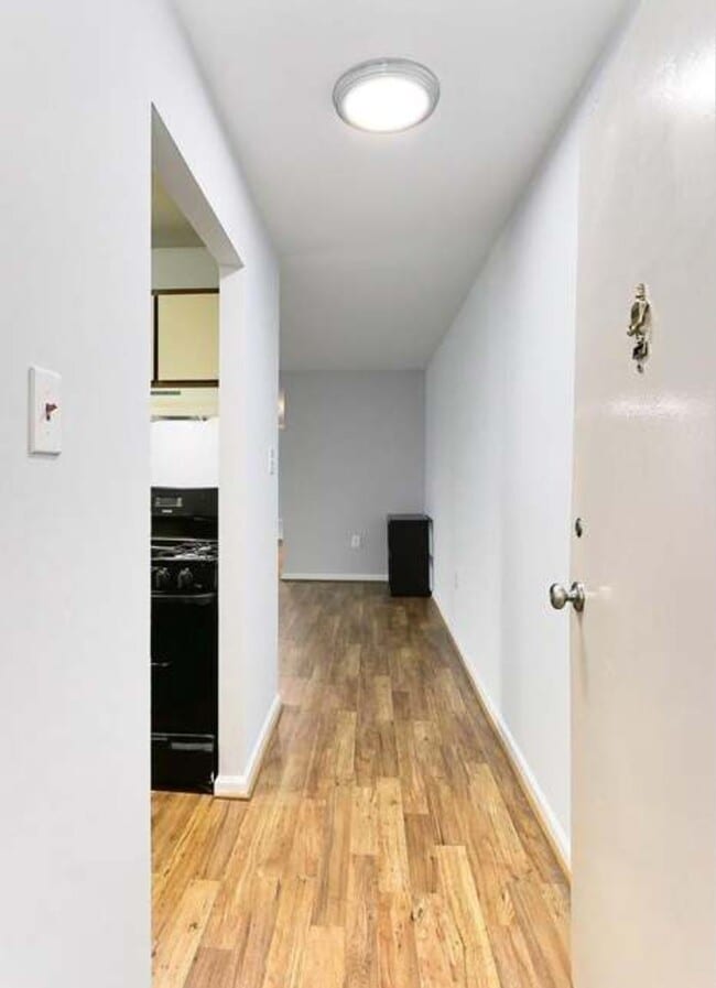 Photo - 5205 Duke St Unidad 201