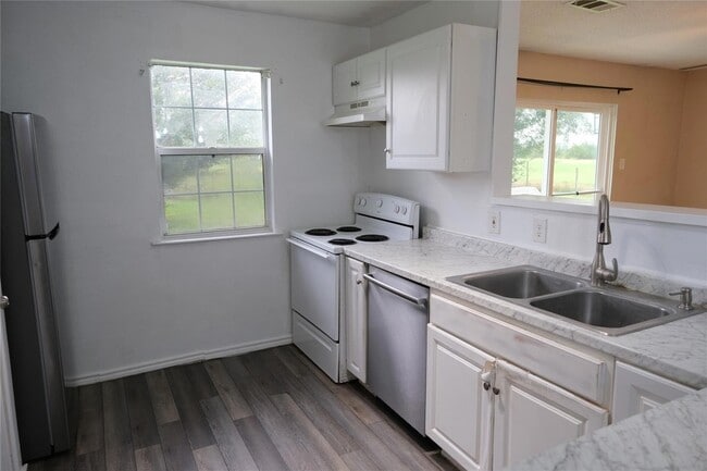 Photo - 1778 Farm to Market Rd 1704