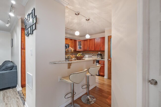 Photo - 6040 JFK Blvd E