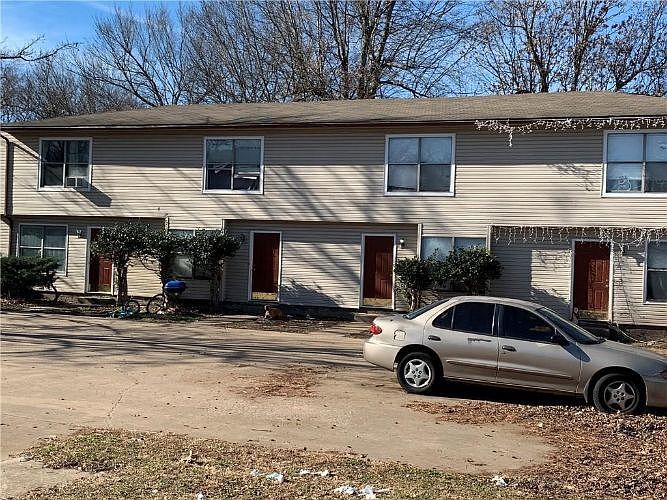 Photo - 525 N Betty Jo Dr Townhome