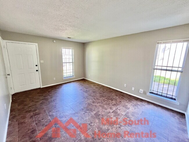 Photo - 4258 Briarberry Ln