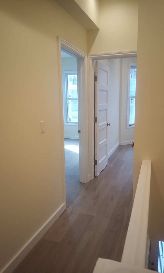 Hallway 1 - 516 Natoma St Unit 3