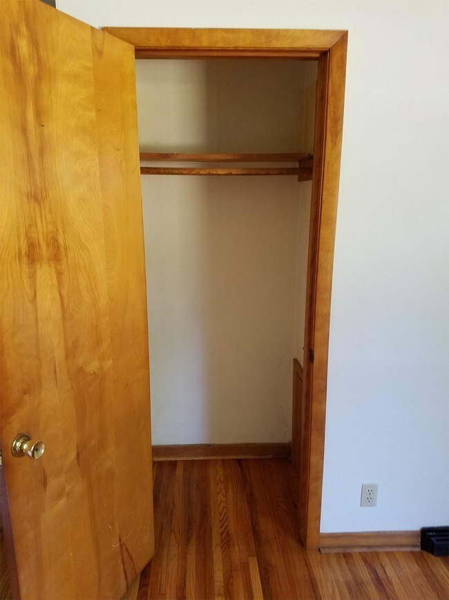 Photo - 1812 Primrose Dr