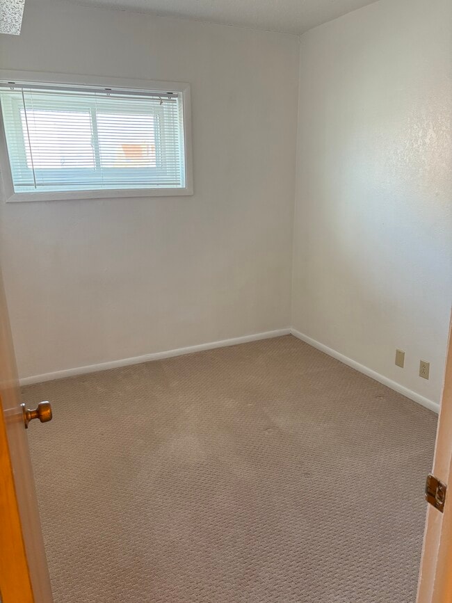 Photo - Courthouse View Apartments Unit 206