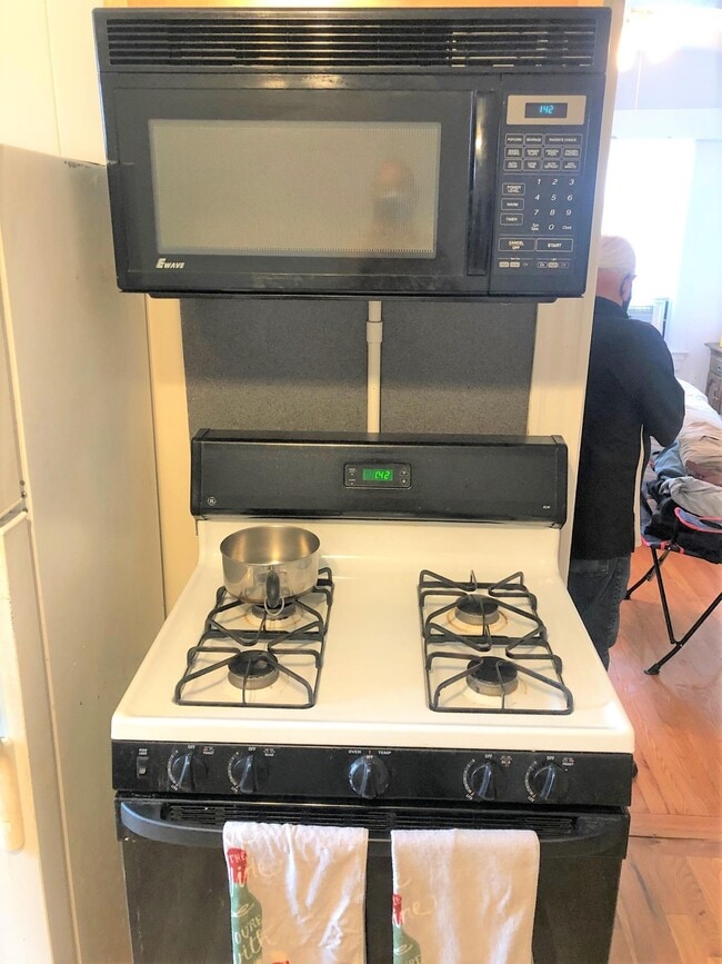 Photo - 2 Ibbetson St Unit 2