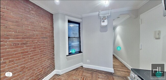 Building Photo - Murray Hill – No Fee + Roof Deck, Renovate... Rental