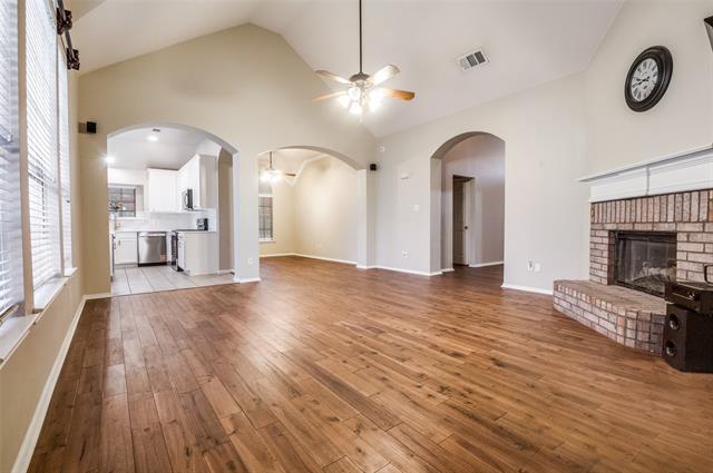 Photo - 1312 Bramble Ln