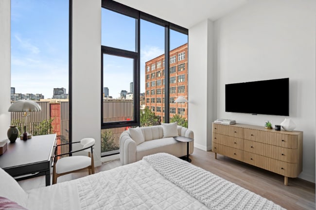 Photo - 1011 W Gladys Ave