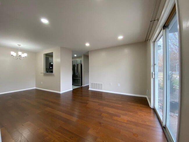 Photo - 94 Quince Ct