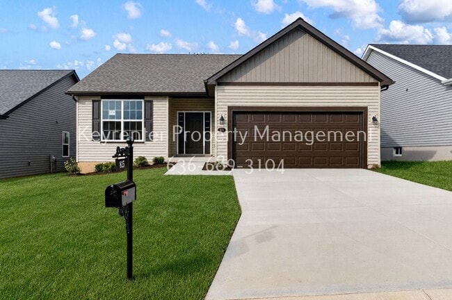 Building Photo - Spacious 3BR Home with Open Floor Plan, Walk-In Closet & Patio