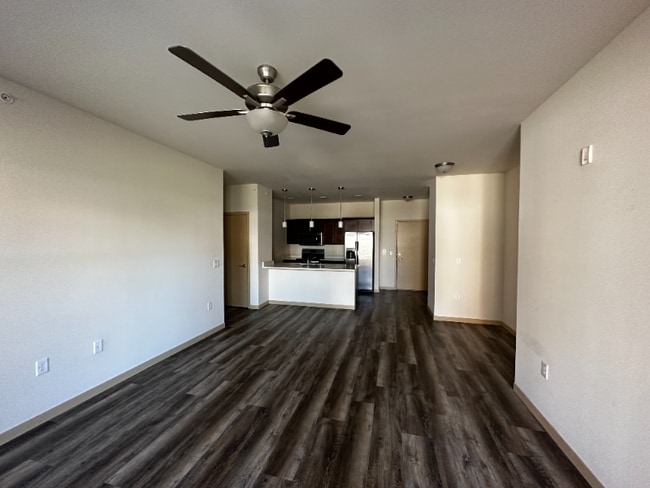 Photo - 3036 Triumph Dr Unidad 105