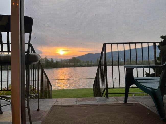 Photo - 301 Iberian Way