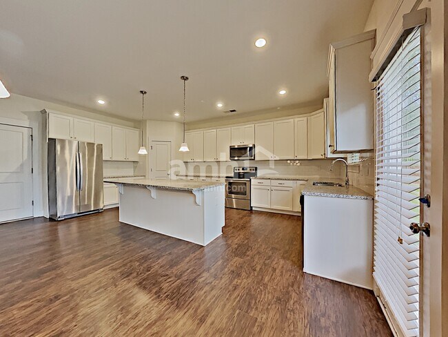 Photo - 1084 Adams Haven Bend