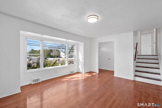 Photo - 178 Kelly Rd