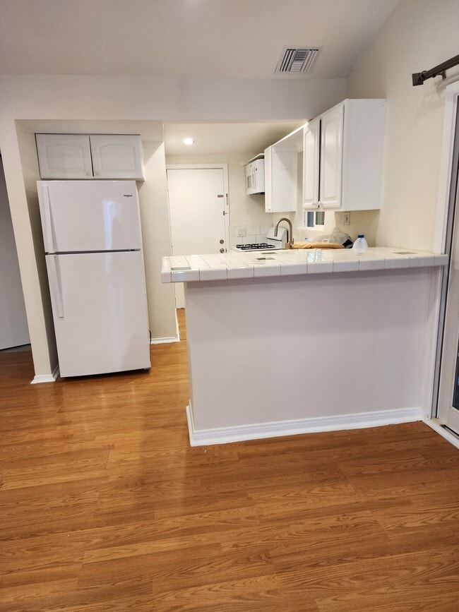 Photo - 6641 Blucher Ave Unidad Cozy guset house