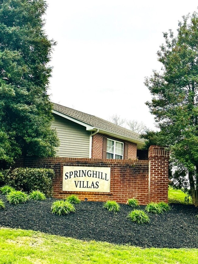 Photo - 2bd/2ba end unit available now!