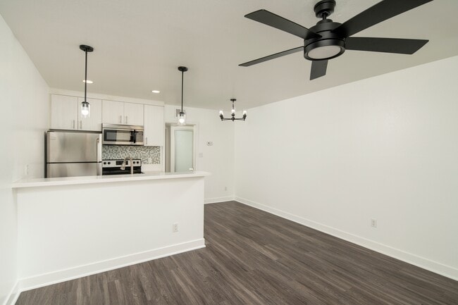 Photo - Madison Grove