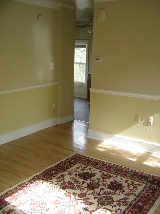 Photo - 124 College Pl Unit 4