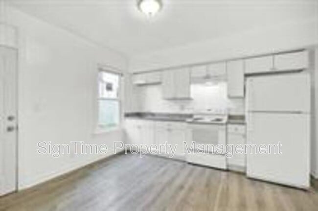 Photo - 185-199 Berkson Avenue - 193