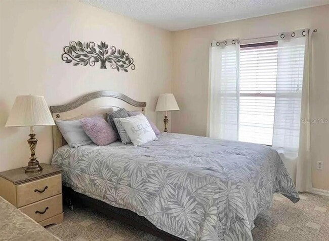 Photo - 2916 Dickens Cir