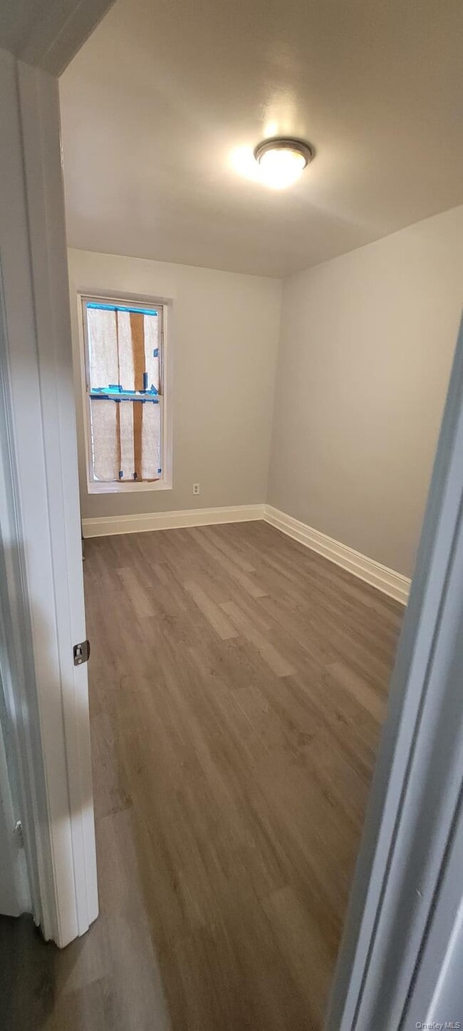 Photo - 92 Livonia Ave