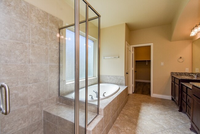 Building Photo - 2530 River Ridge