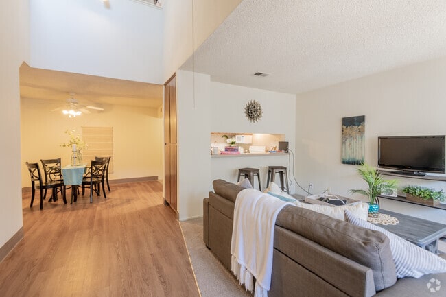 4BR, 2BA