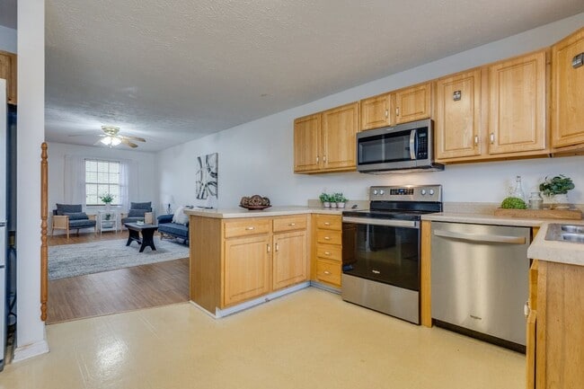 Photo - 659 Beaverview Dr