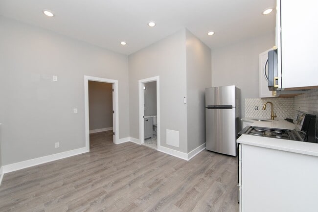 Photo - Brand New 1 Bed/1 Bath Apartment on Broadway Avenue in Camden! Unit 3