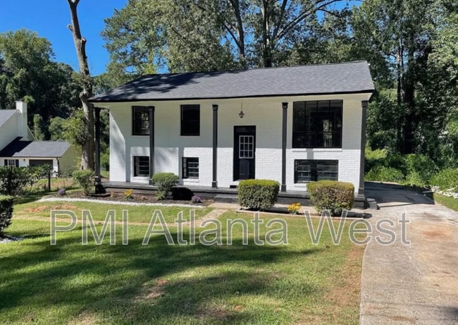 Building Photo - 8421 Stonewall Jackson Dr Rental