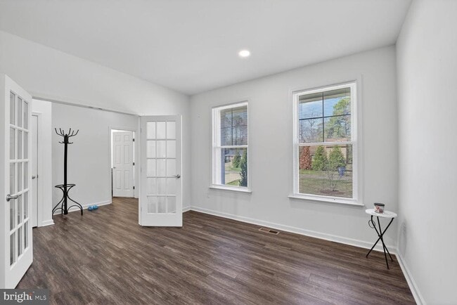 Photo - 111 Touhey Dr