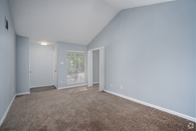 3BR, 2BA - 1,120SF - Living Room