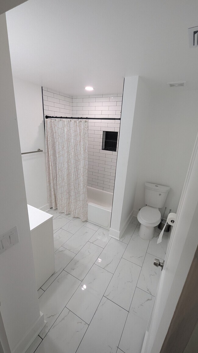 Photo - 3544 3rd Ave N