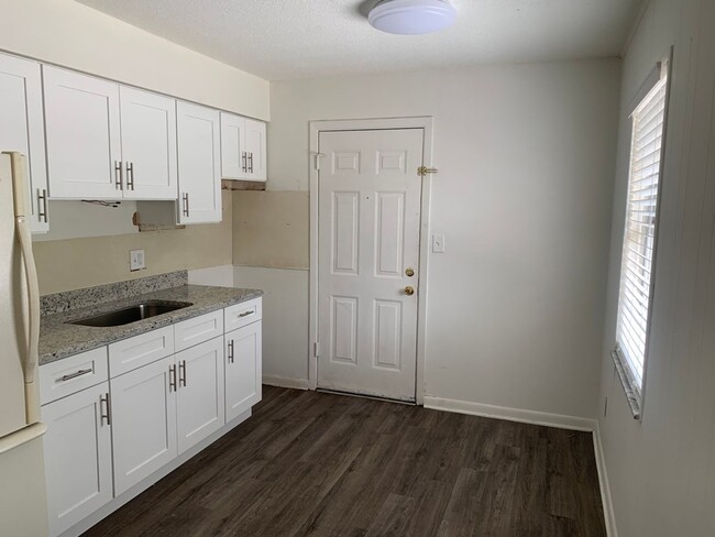 Photo - 609 N Stella Ave Unidad A