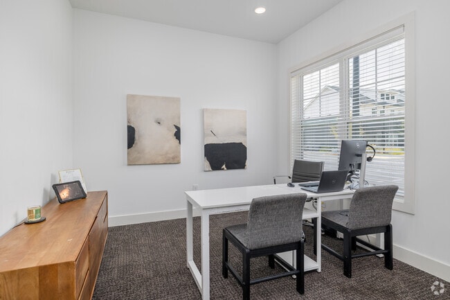 Leasing Office