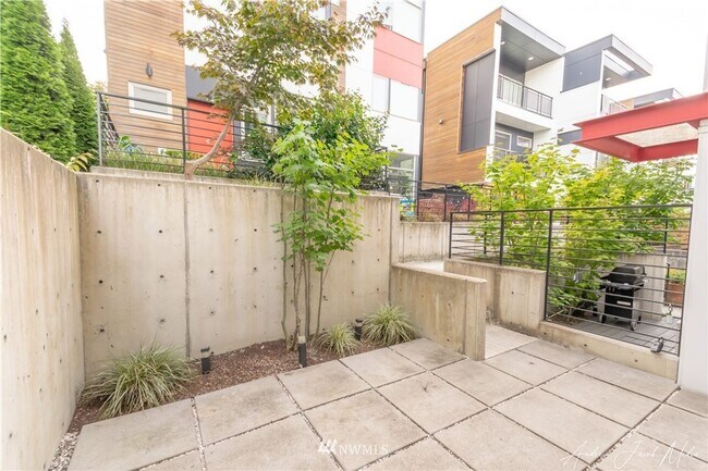 Photo - 3Bd/2.5Ba Seattle Townhome