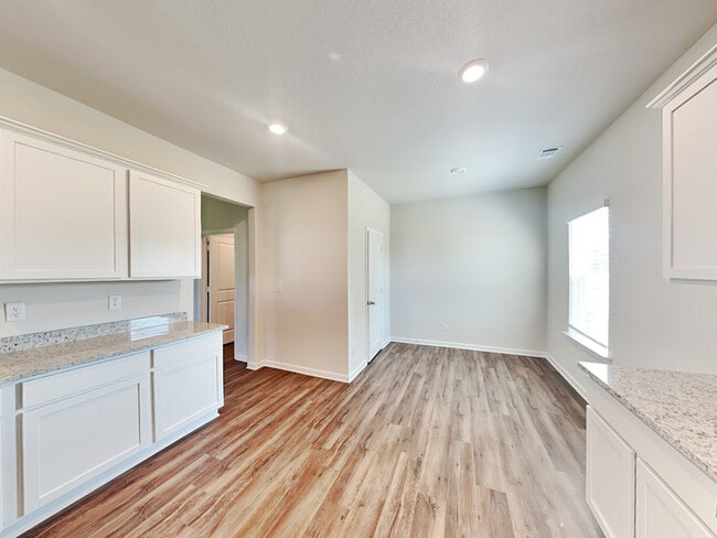 Photo - 1247 Fendt Dr