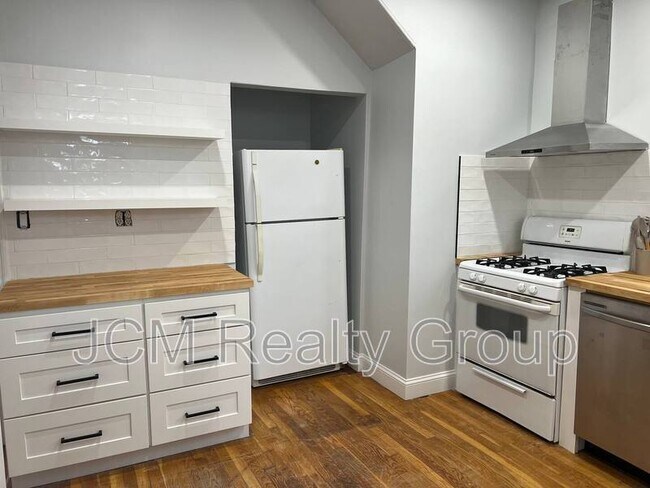 Photo - 10 Union Ave Unit 1 / 1st Floor