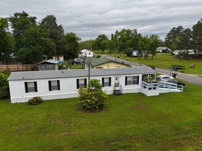 Photo - 913 E Avera Ave