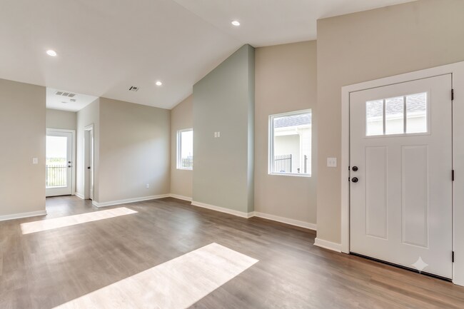 Photo - 15513 W Josephine St