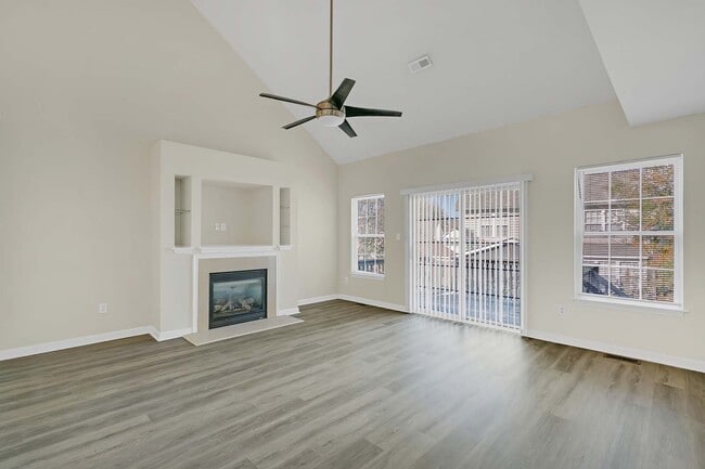 Photo - 825 Tahoe Trail