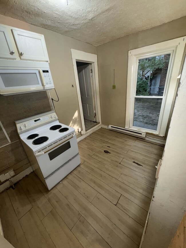 Photo - 451 5th St Unit 1