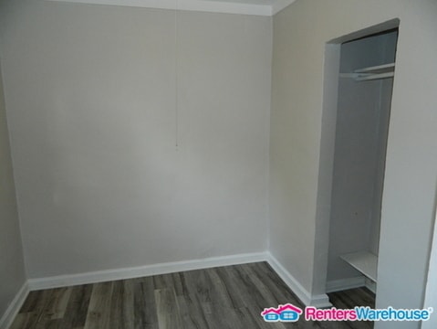 Photo - 2826 Oxford St