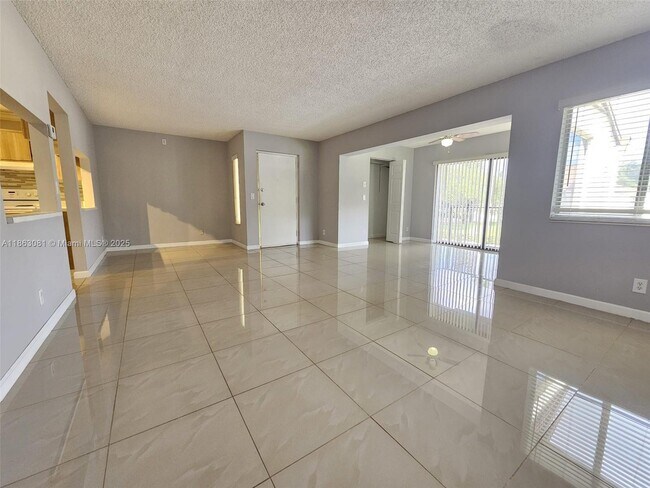 Photo - 4849 Sable Pine Cir Unit A2