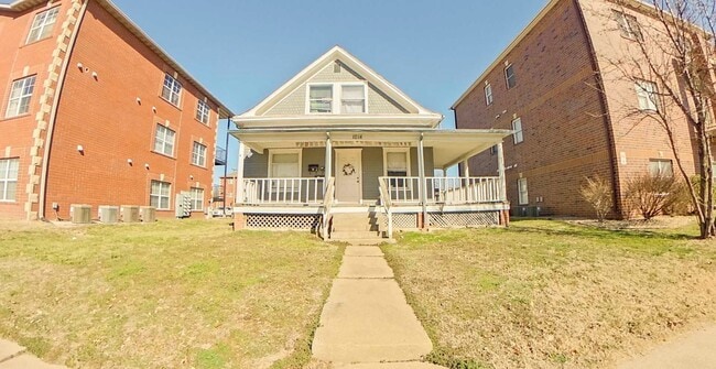 Photo - 1014 Bluemont Ave Unit #3