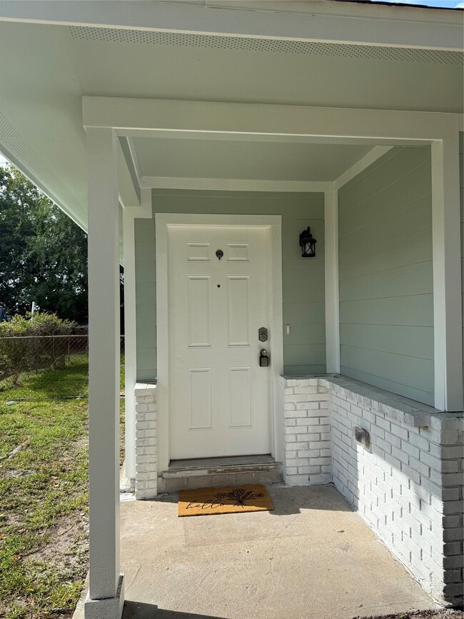 Photo - 3610 Newton Dr