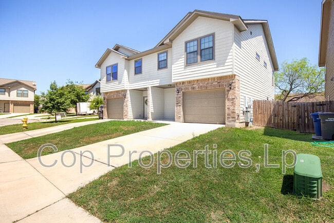 Photo - 1314 Garden Dusk